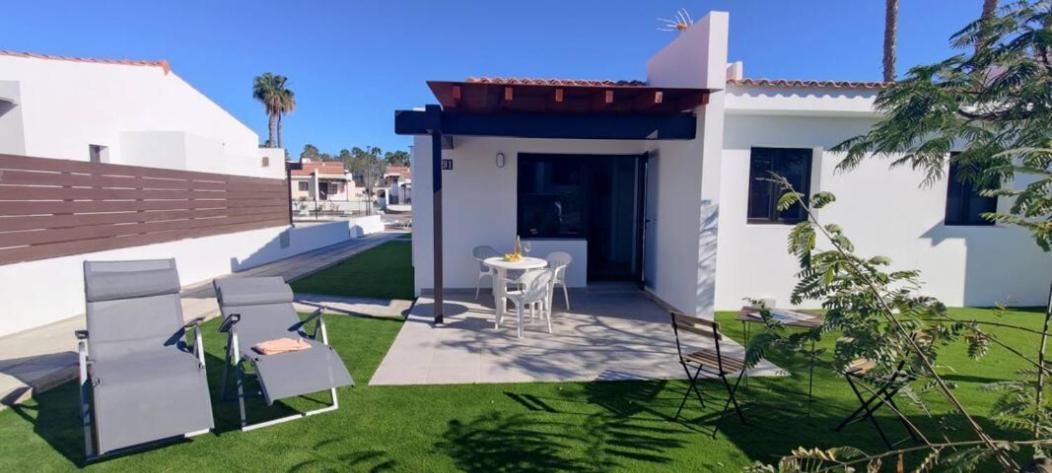 Sunny Bungalow With Garden #1 马斯帕洛马斯 外观 照片