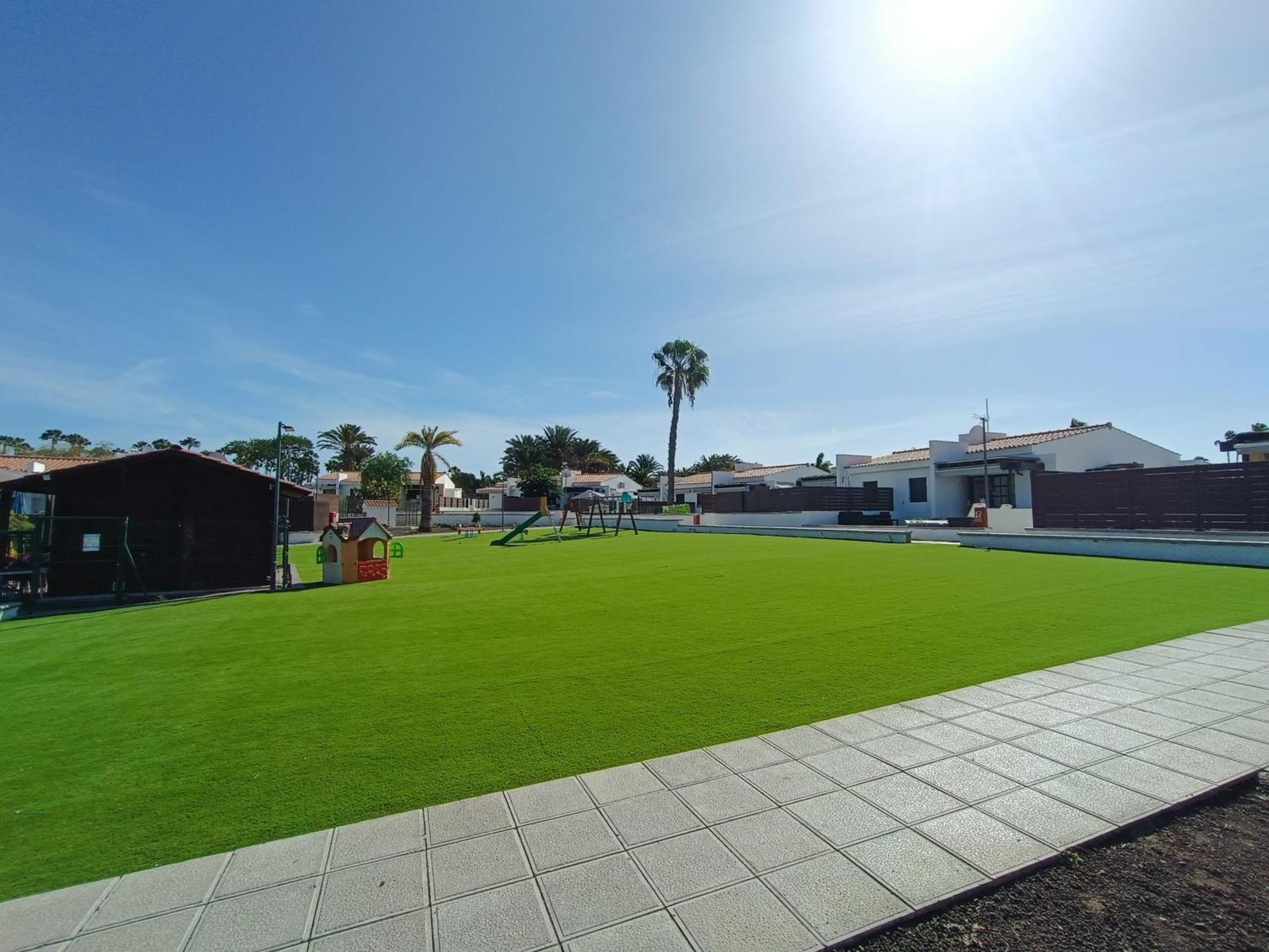 Sunny Bungalow With Garden #1 马斯帕洛马斯 外观 照片