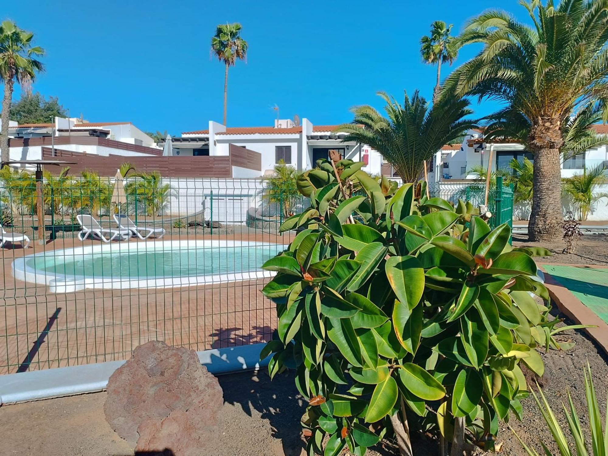 Sunny Bungalow With Garden #1 马斯帕洛马斯 外观 照片
